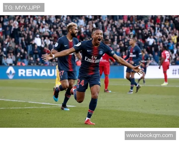 巴黎圣日耳曼队员传球技巧分析及战术运用探讨 巴黎圣日耳曼队员传球技巧分析及战术运用探讨