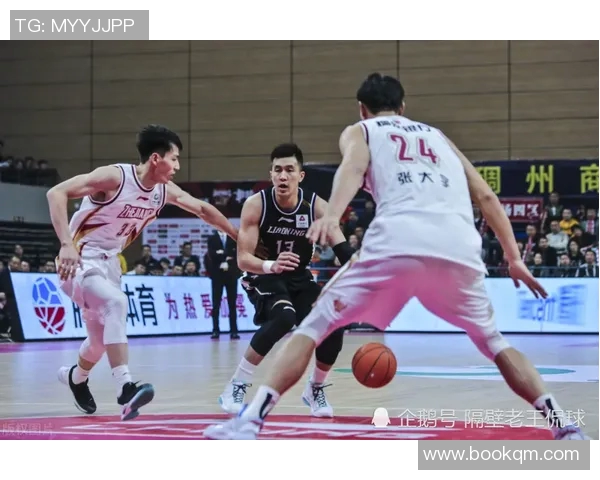 奥克雷强势封堵浙江队展现卓越防守实力引发热议 奥克雷强势封堵浙江队展现卓越防守实力引发热议