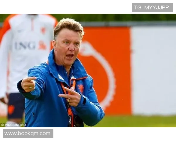 范加尔公开表态:我将全力帮助球队实现夺冠梦想! 范加尔公开表态:我将全力帮助球队实现夺冠梦想!